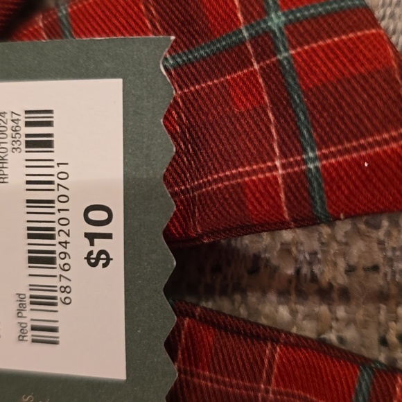 PAW & TAIL RED & BROWN GINGERBREAD MAN PET BANDANA, PLAID BOW TIE, BOW BUNDLE - Picture 9 of 14